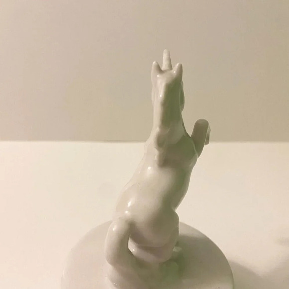 Vintage Otagiri Unicorn Rotating Music Box As Time Goes By 5 Inch Tall Figurine - Picture 12 of 16
